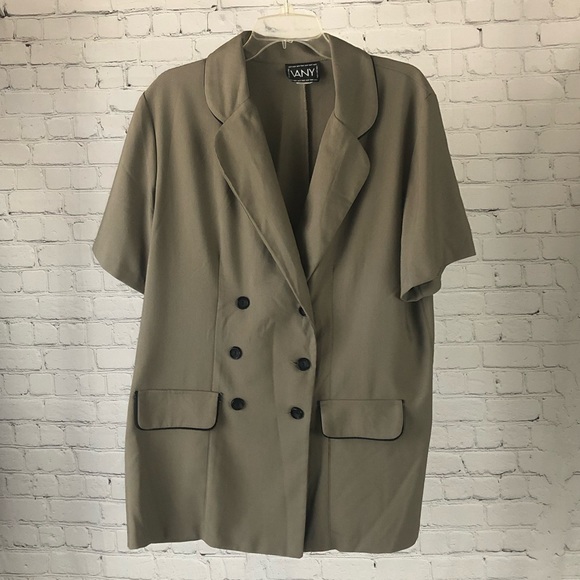 Vintage Made in the USA Vany New York double breasted olive blazer. Size 16W - Picture 1 of 12